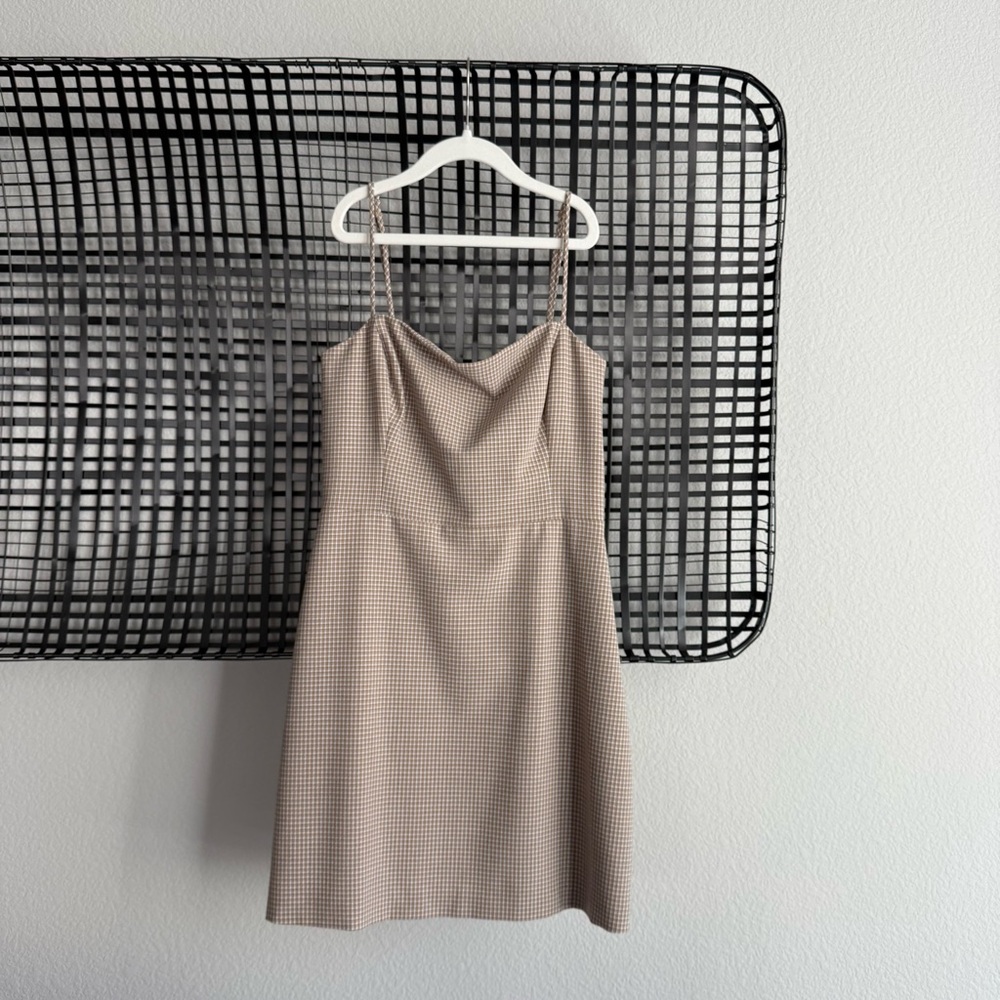 Aritzia Wilfred New Classic Mini Dress aso Taylor Swift